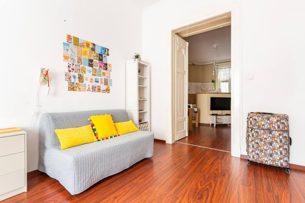 Annicku'S Stylish Budapest Apartment Екстериор снимка